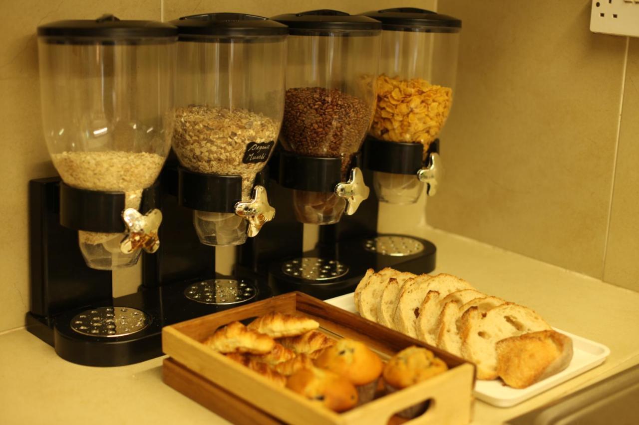 Moville Boutique Hostel & Apartments מראה חיצוני תמונה